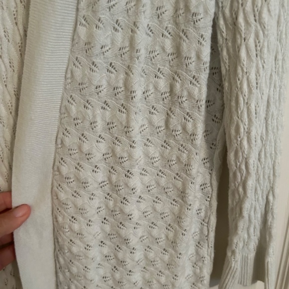 Buttonless Sweater - Picture 3 of 6